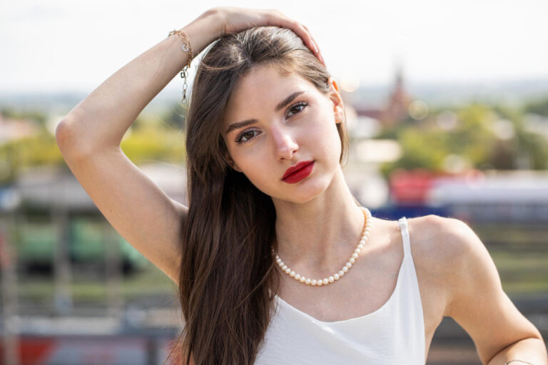 Top Sugar Daddy Conversation Tips for Shy Sugar Babies