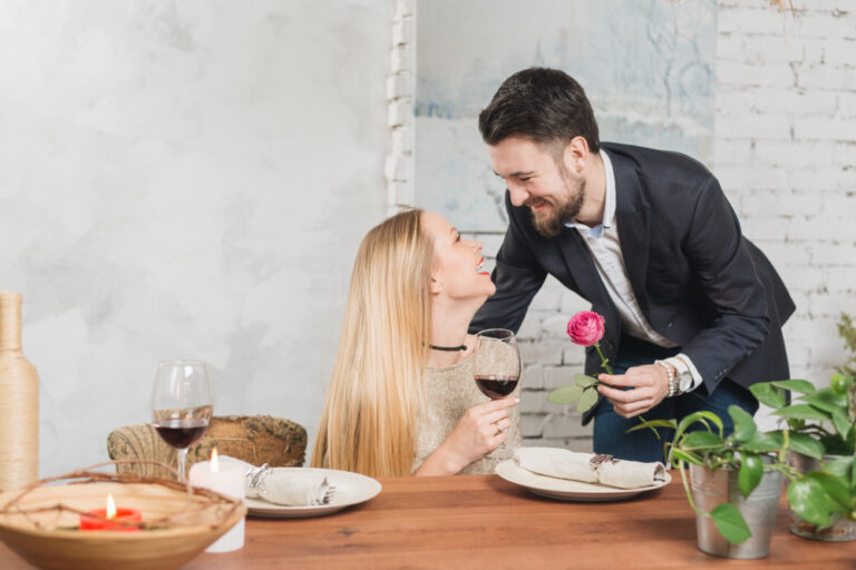 Is Sugar Dating Right for Career Women? Risks & Opportunities